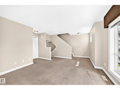 #54 12050 17 AV SW photo 12