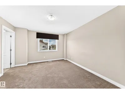 #54 12050 17 AV SW photo 19