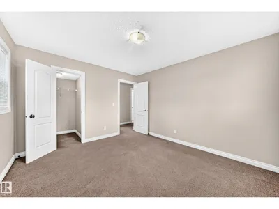 #54 12050 17 AV SW photo 26