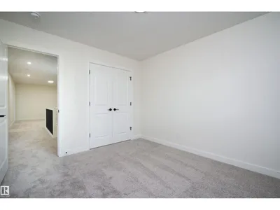 2623 5 AV SW photo 30
