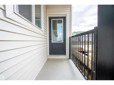 2623 5 AV SW photo 38