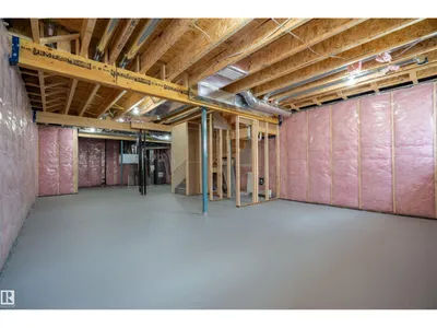 2623 5 AV SW photo 35
