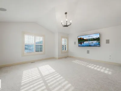 70 SUMMERCOURT RD photo 24