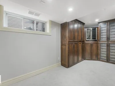 70 SUMMERCOURT RD photo 35