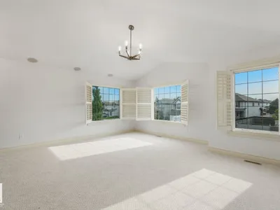 70 SUMMERCOURT RD photo 25