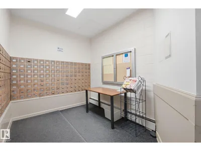 #1413 13910 STONY PLAIN RD NW photo 17