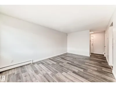#18B 18305 89 AV NW photo 16