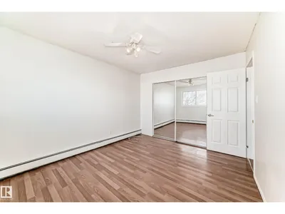 #18B 18305 89 AV NW photo 26