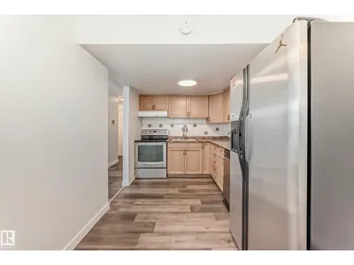 #18B 18305 89 AV NW photo 8