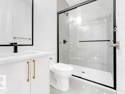 182 Pacific Drive photo 13