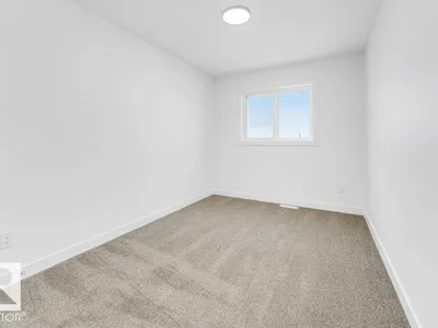 182 Pacific Drive photo 18