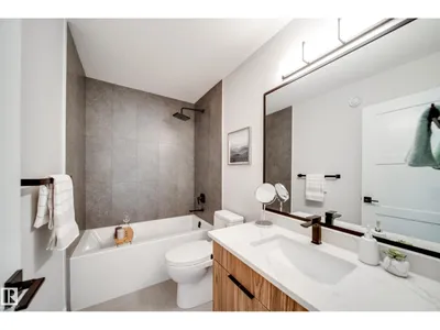 9625 101 ST NW photo 32