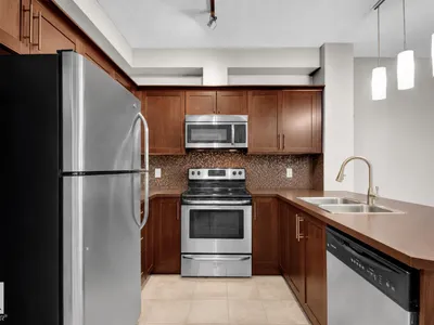 #315 2584 ANDERSON WY SW photo 8