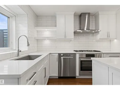 10626 125 ST NW photo 19