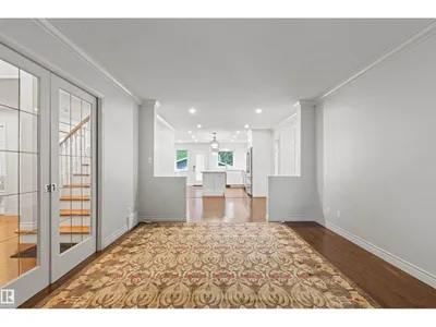 10626 125 ST NW photo 27