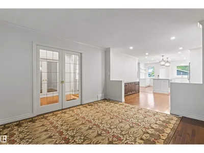10626 125 ST NW photo 28