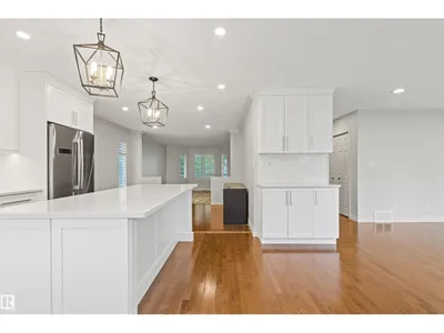 10626 125 ST NW photo 18