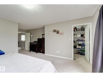 6706 24 AV SW photo 40