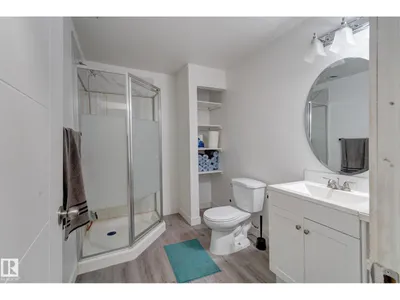6706 24 AV SW photo 44