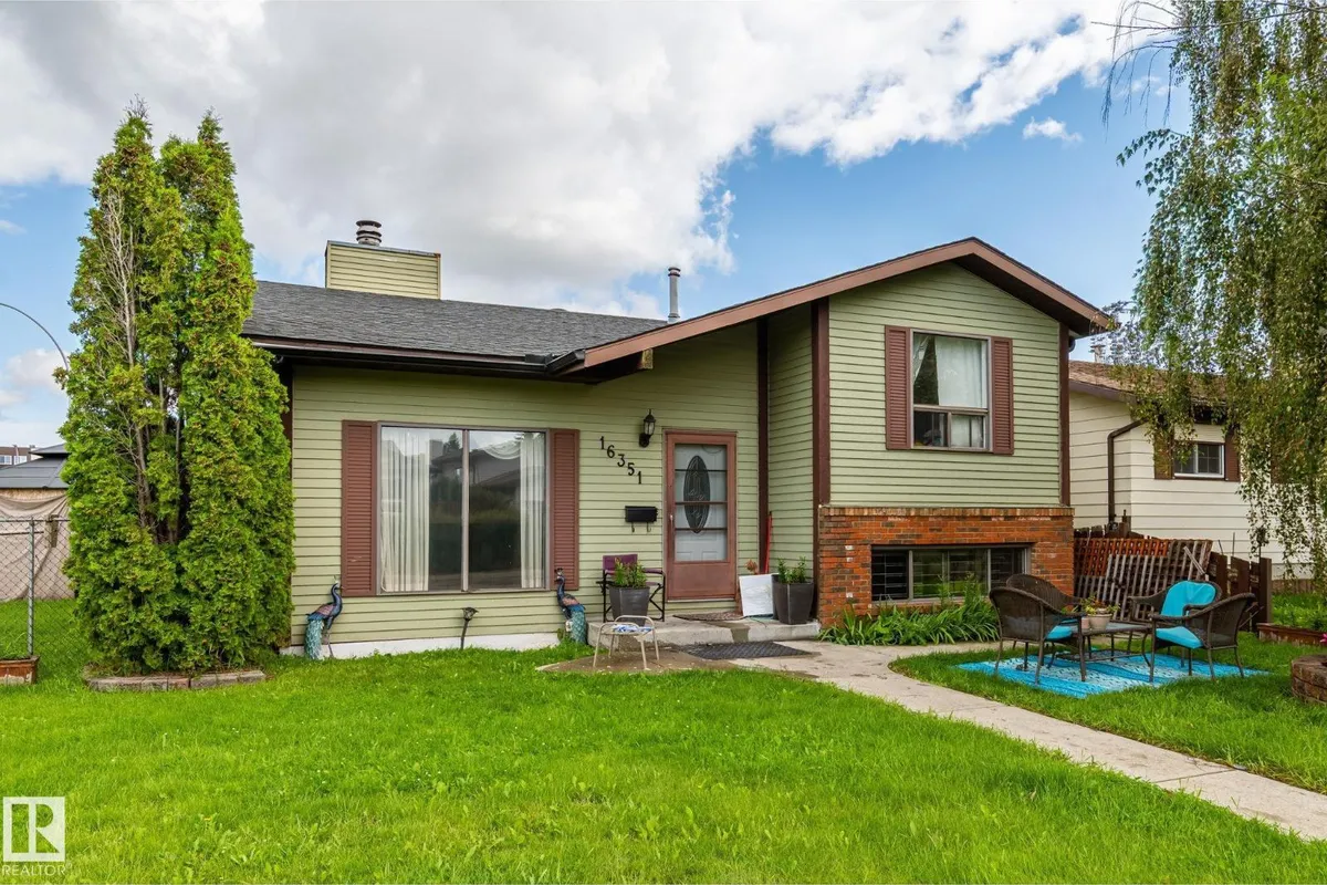 16351 119 ST NW exterior