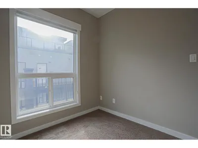#607 10518 113 ST NW NW photo 24