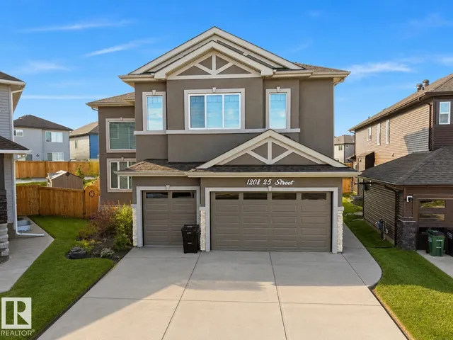 1208 25 ST NW, Edmonton