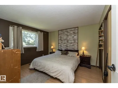 3608 44 ST photo 22