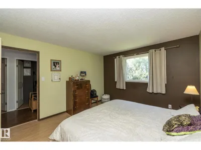 3608 44 ST photo 20