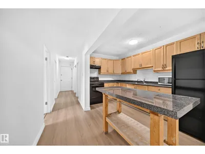 #10 6120 118 AV NW photo 5