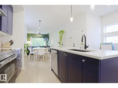 12020 125 ST NW photo 15