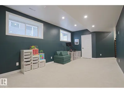 12020 125 ST NW photo 43