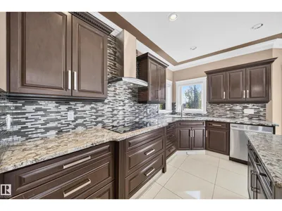 7103 168 AV NW photo 17