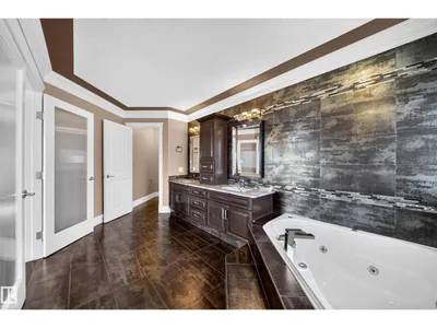 7103 168 AV NW photo 34