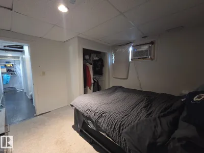 3511 28 AV NW photo 30