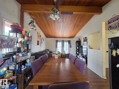 3511 28 AV NW photo 7