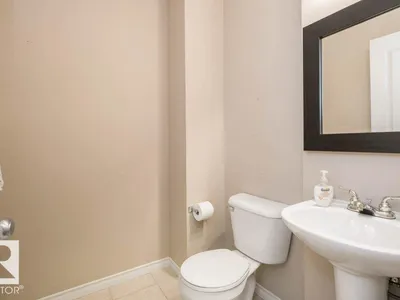 #59 3010 33 AV NW photo 20