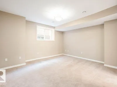 #59 3010 33 AV NW photo 22
