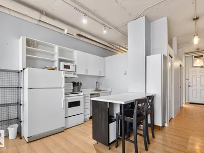 #1207 10024 JASPER AV NW photo 6