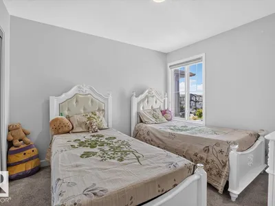 18119 70 ST NW photo 32