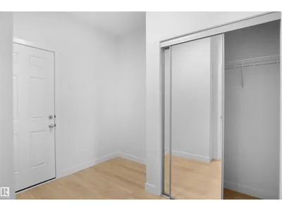 22944 82 AV NW photo 4