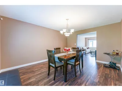 190 GARIEPY CR NW photo 13