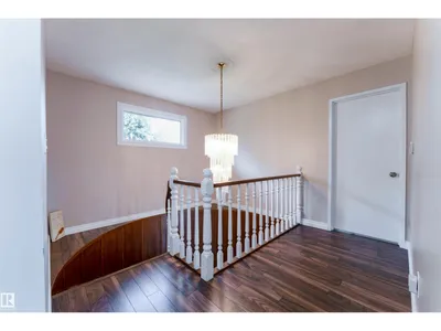 190 GARIEPY CR NW photo 26