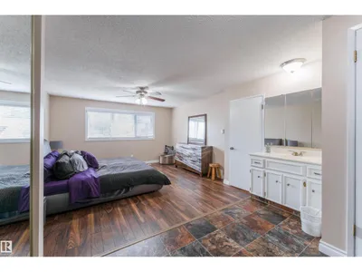 190 GARIEPY CR NW photo 28