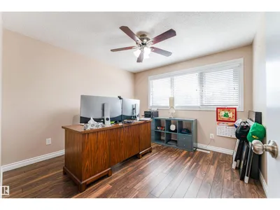 190 GARIEPY CR NW photo 36