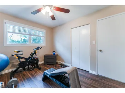190 GARIEPY CR NW photo 40