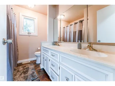 190 GARIEPY CR NW photo 42