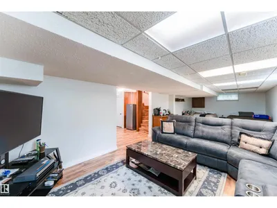 190 GARIEPY CR NW photo 47