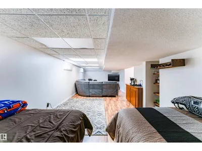 190 GARIEPY CR NW photo 48