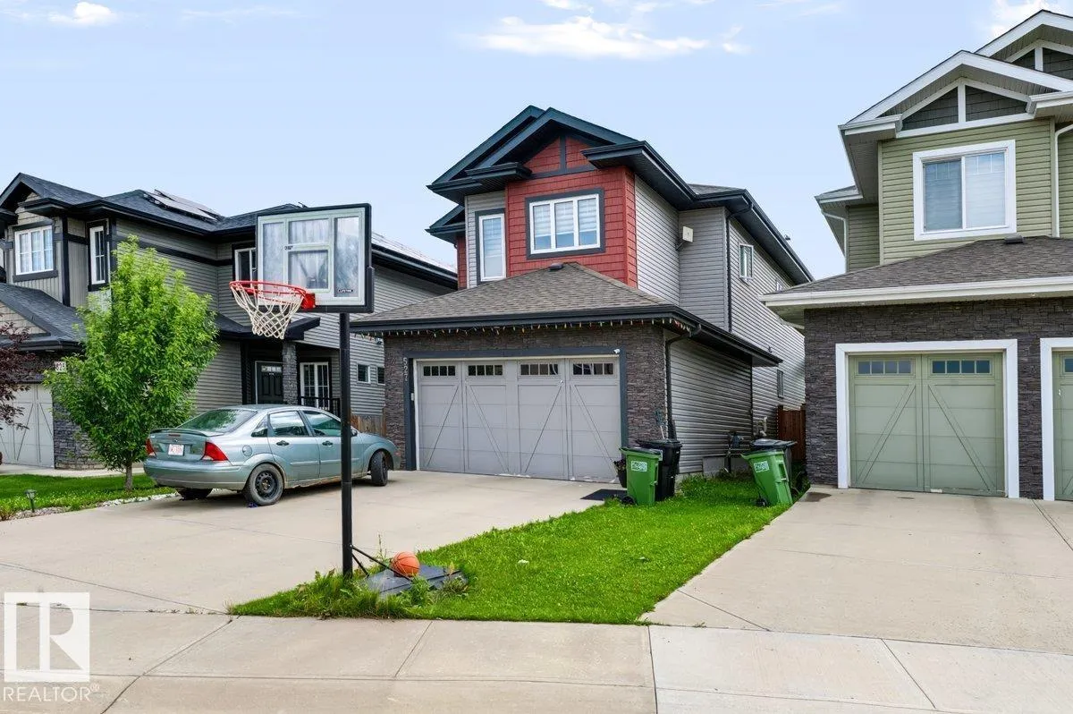 527 MERLIN LD NW NW exterior