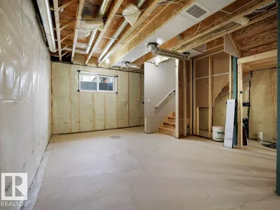 260 24 ST SW SW photo 41